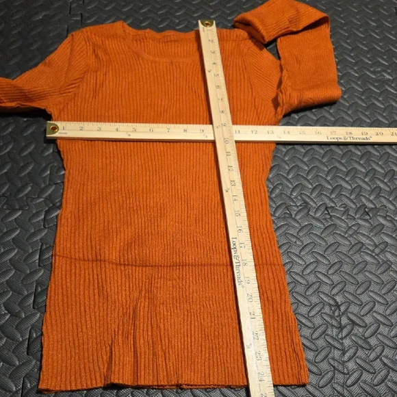 Orange Ribbed Crew Neck Sweater - Picture 4 of 6